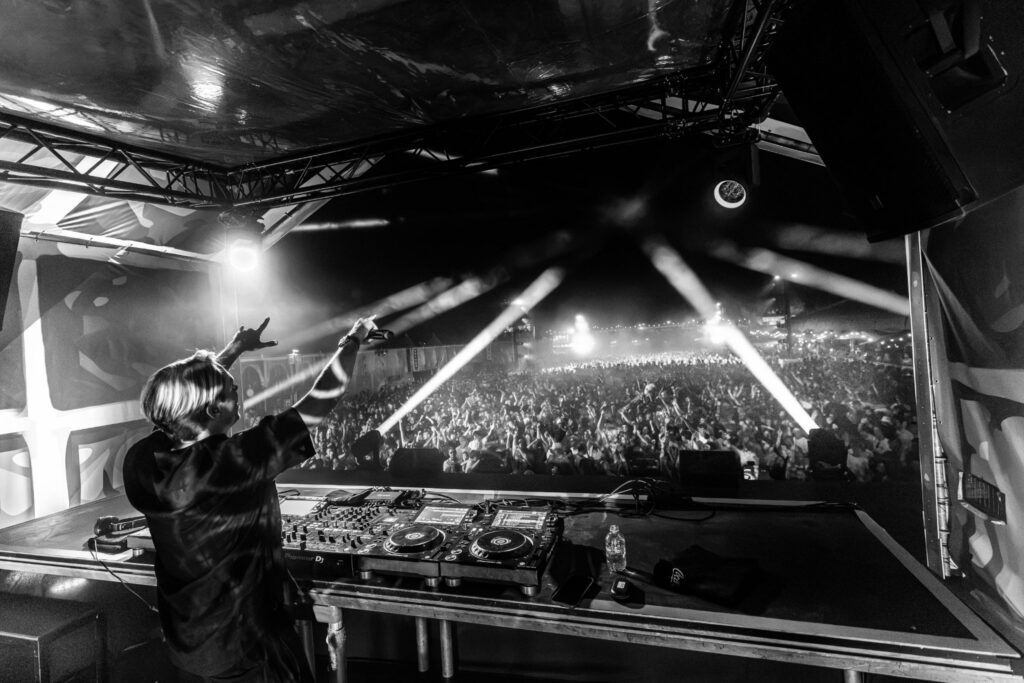 regi-milk-inc-live-ttt-artists-bookings