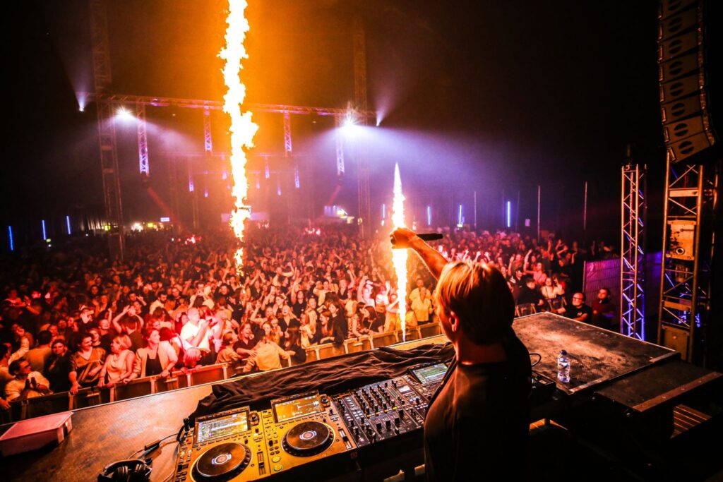 regi-milk-inc-live-ttt-artists-bookings