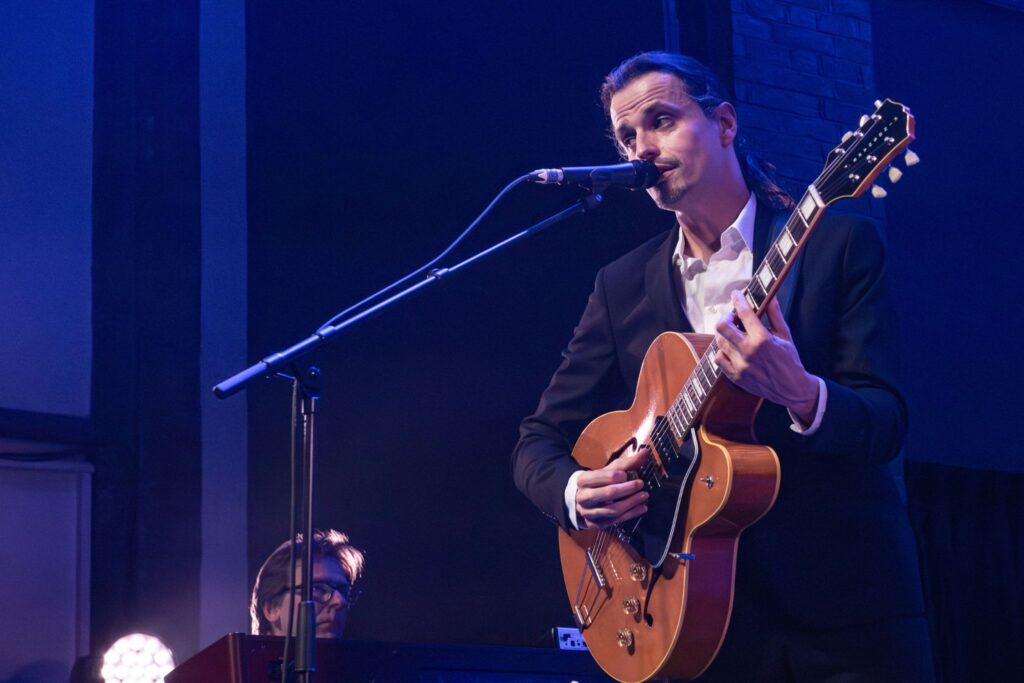 Cooking With Knopfler boeken op uw evenement bij TTT Artists