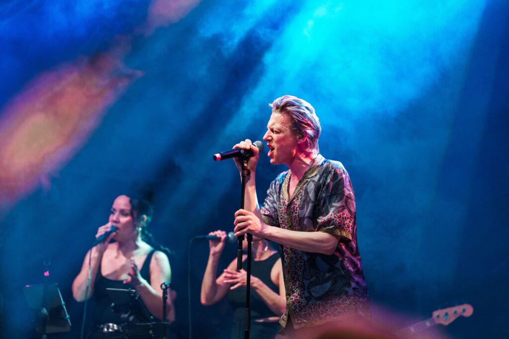 bestofbelpop-tttartists-bookings